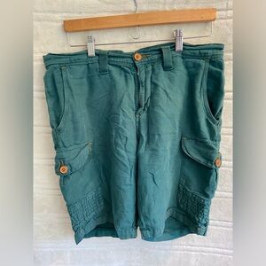 Robert Graham Classic Yates Shorts - size 32